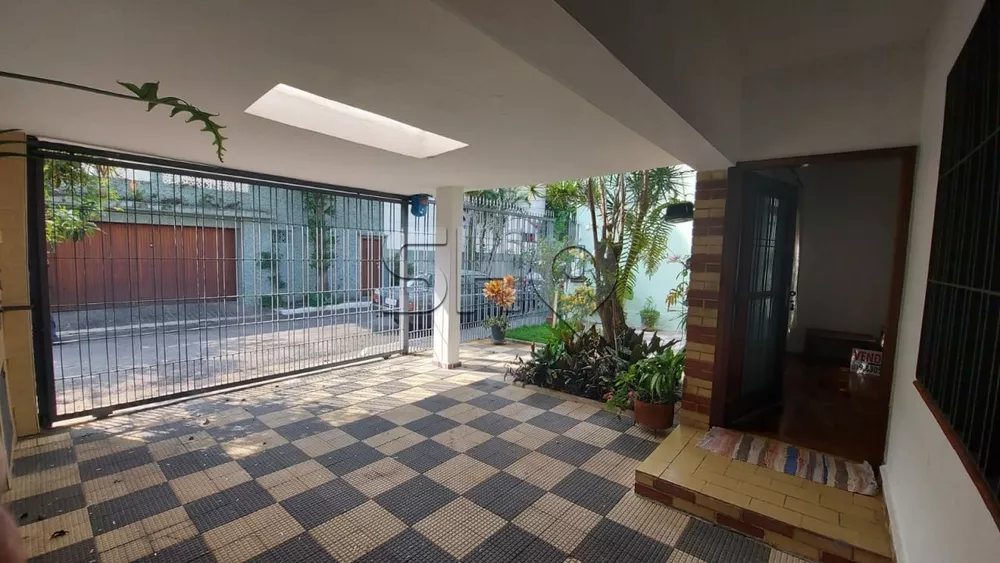 Sobrado à venda com 4 quartos, 200m² - Foto 2