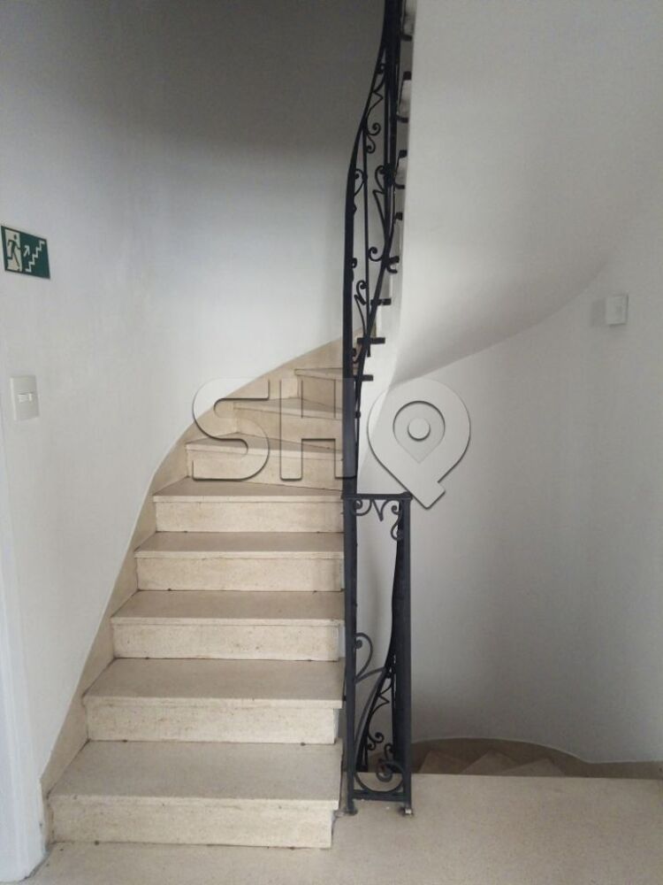 Casa Comercial para alugar com 10 quartos, 220m² - Foto 7