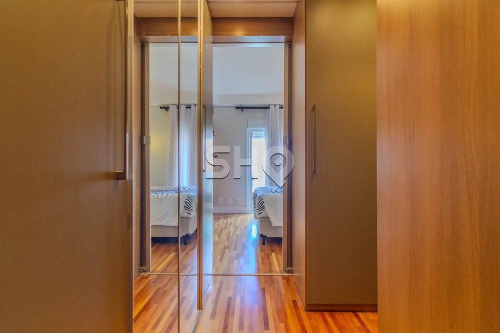 Apartamento, 4 quartos, 196 m² - Foto 2