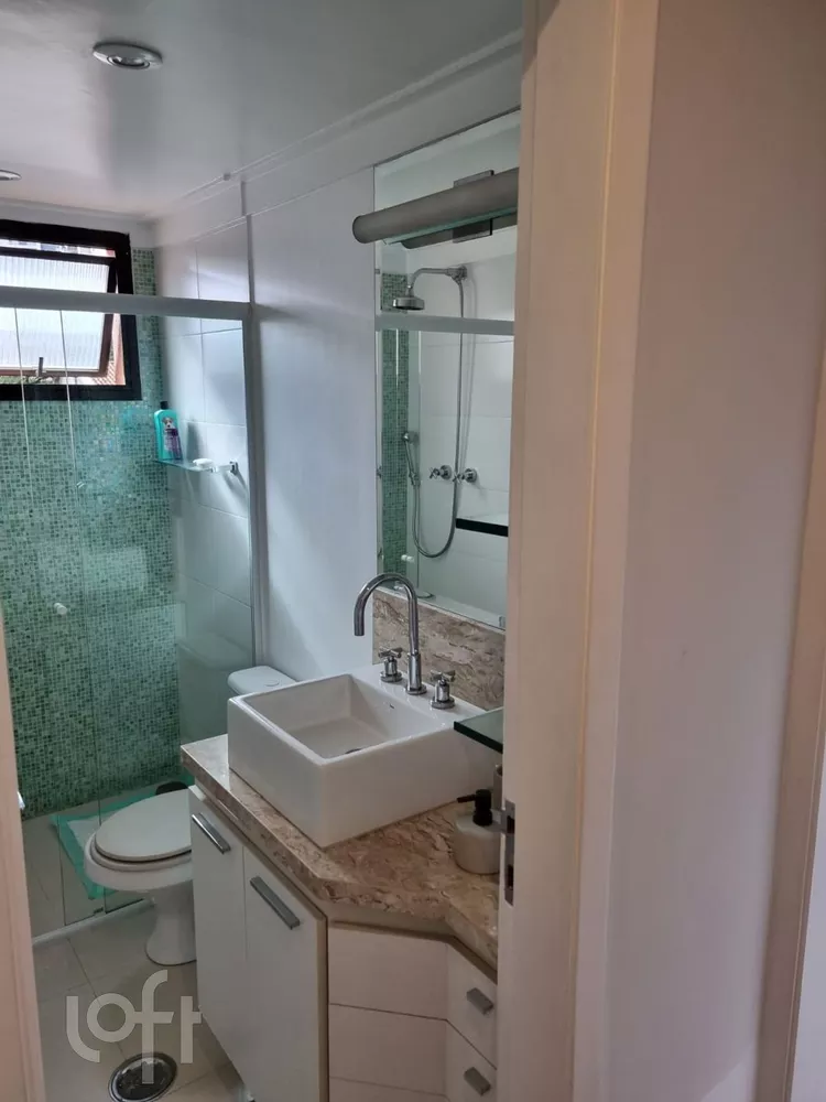 Apartamento à venda com 3 quartos, 81m² - Foto 2