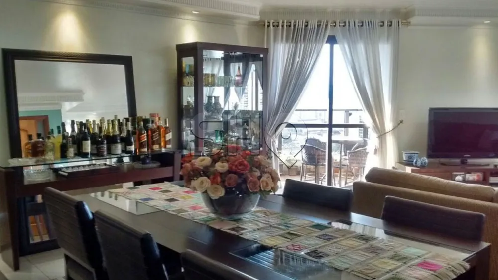 Apartamento, 3 quartos, 160 m² - Foto 1