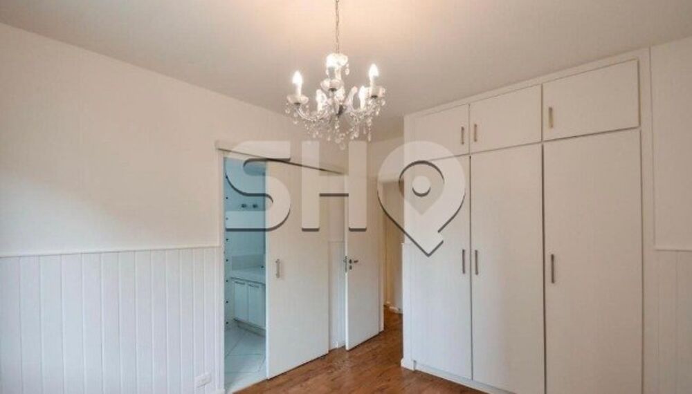 Apartamento à venda com 4 quartos, 226m² - Foto 4
