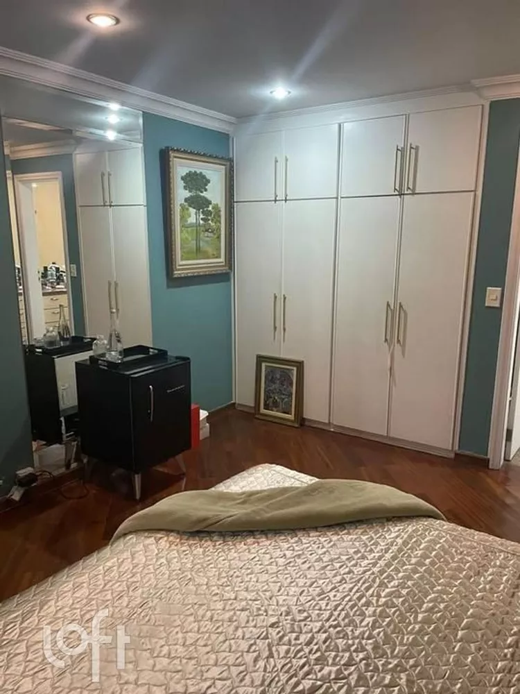 Apartamento à venda com 3 quartos, 200m² - Foto 2