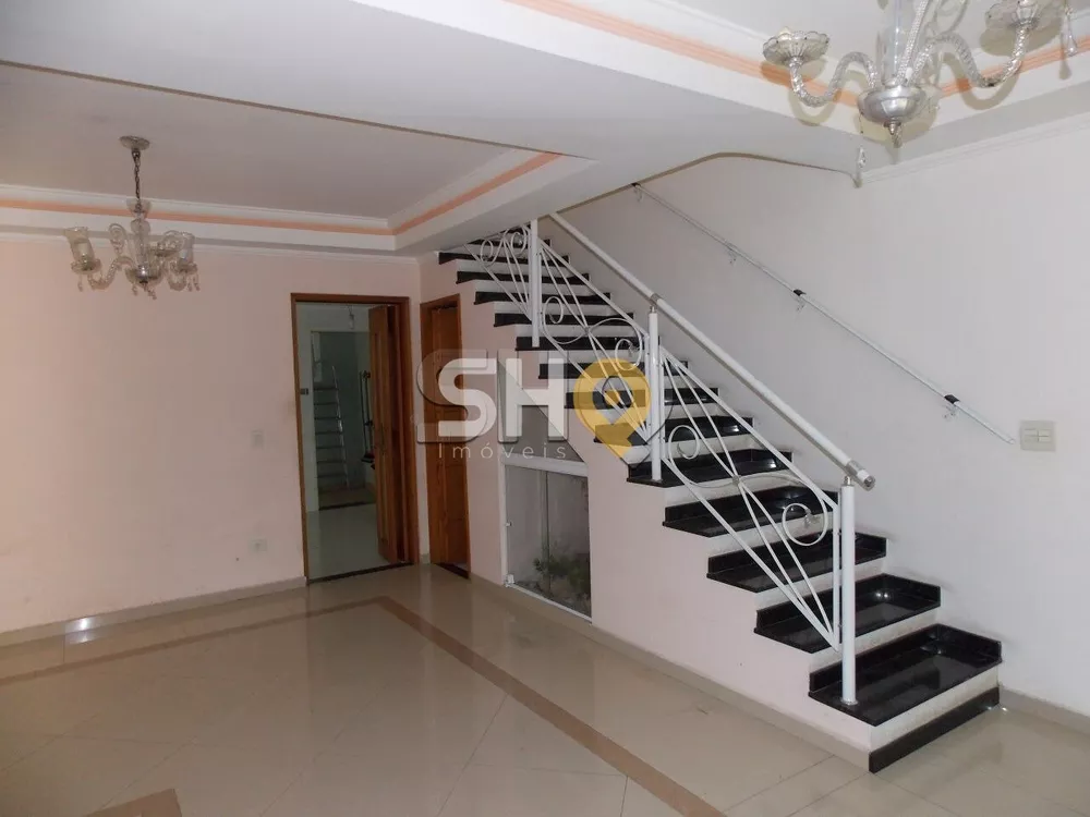 Sobrado à venda com 4 quartos, 152m² - Foto 1