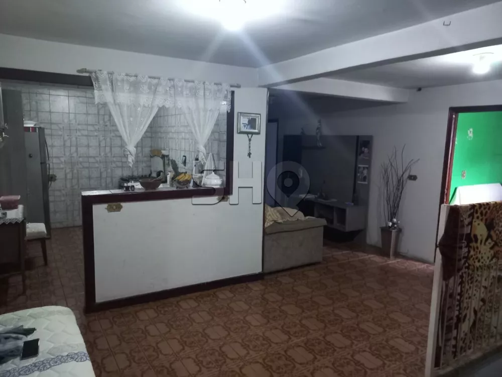 Sobrado à venda com 3 quartos, 277m² - Foto 1