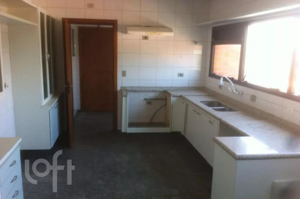 Apartamento à venda com 4 quartos, 190m² - Foto 1