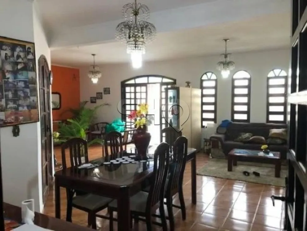 Sobrado, 3 quartos, 270 m² - Foto 1