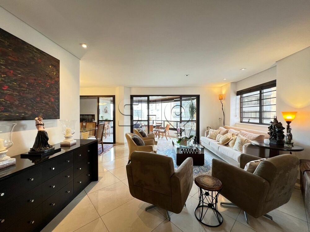 Apartamento, 4 quartos, 250 m² - Foto 1