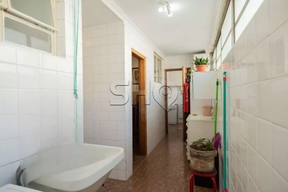 Apartamento à venda com 4 quartos, 188m² - Foto 3