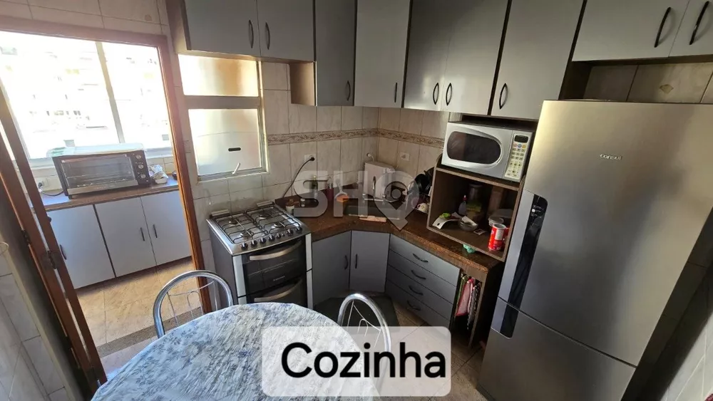 Apartamento à venda com 2 quartos, 65m² - Foto 3