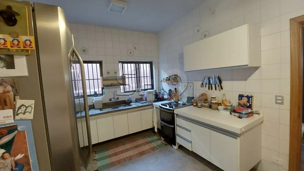 Sobrado à venda com 4 quartos, 540m² - Foto 11