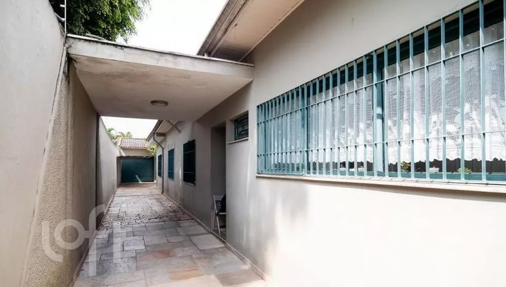 Casa à venda com 3 quartos, 200m² - Foto 26