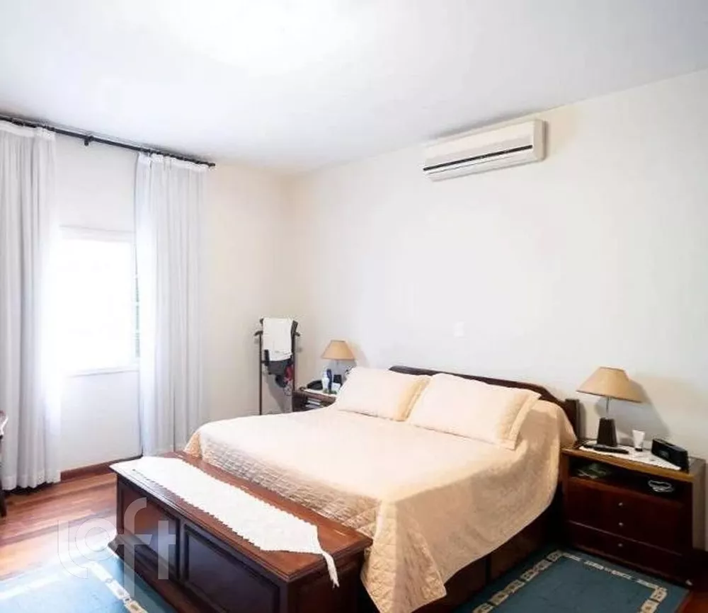 Casa à venda com 3 quartos, 200m² - Foto 16