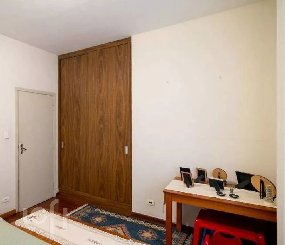 Casa à venda com 3 quartos, 200m² - Foto 11