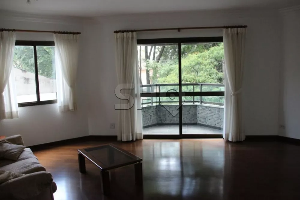 Apartamento à venda com 4 quartos, 155m² - Foto 1