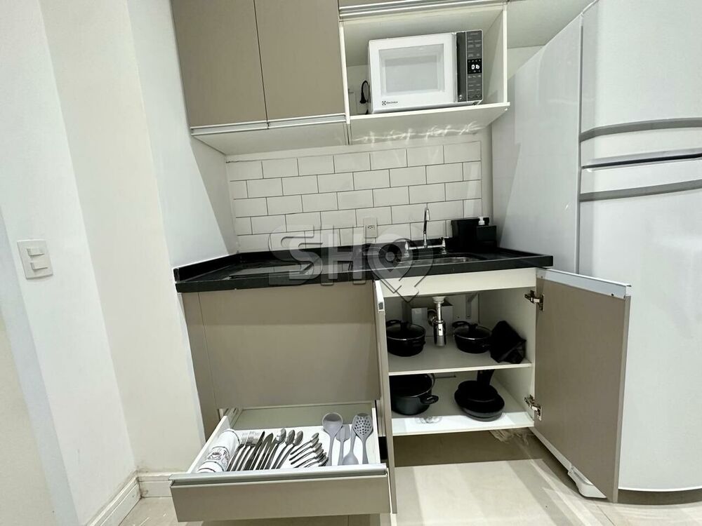 Apartamento para alugar com 1 quarto, 27m² - Foto 2