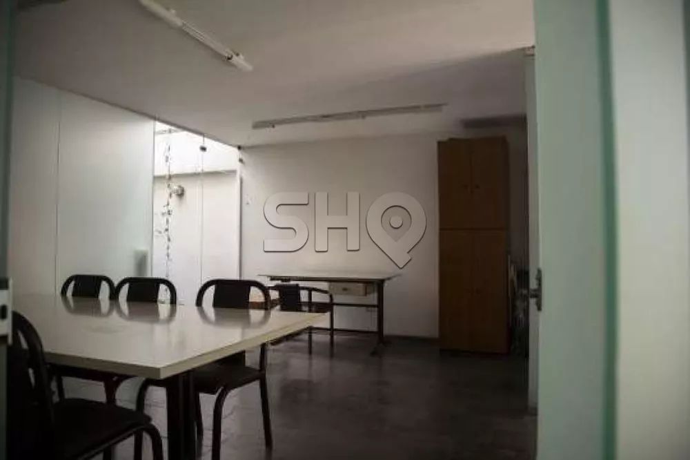 Casa Comercial à venda com 4 quartos, 200m² - Foto 9