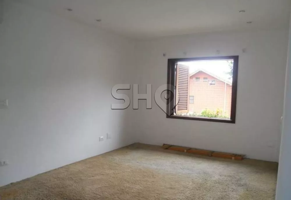 Casa à venda com 4 quartos, 550m² - Foto 3