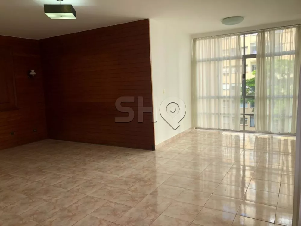 Apartamento à venda com 3 quartos, 200m² - Foto 1