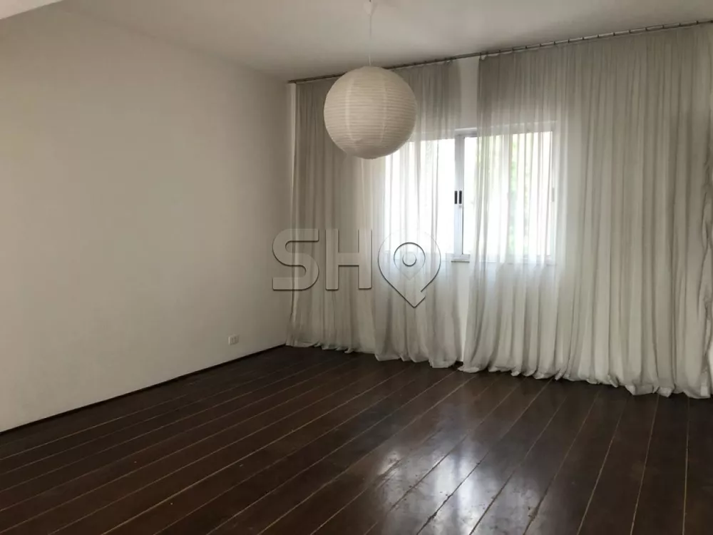 Apartamento à venda com 3 quartos, 200m² - Foto 5