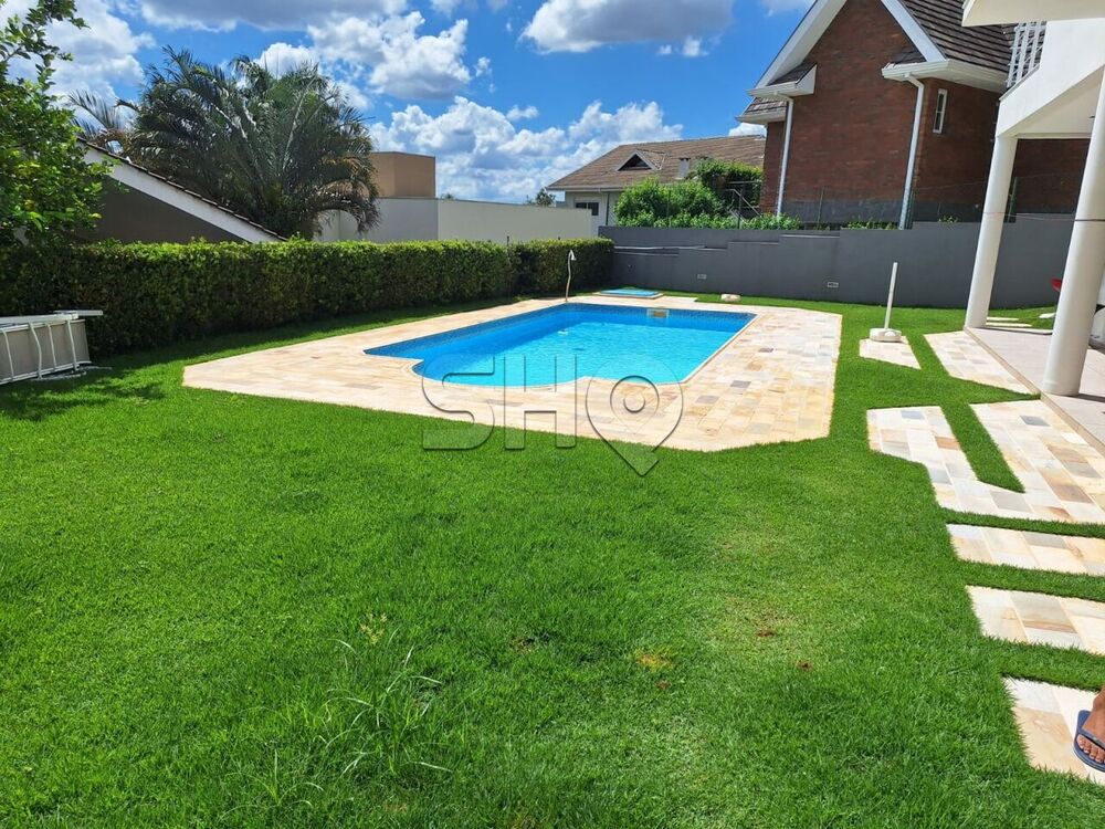 Casa, 3 quartos, 304 m² - Foto 1