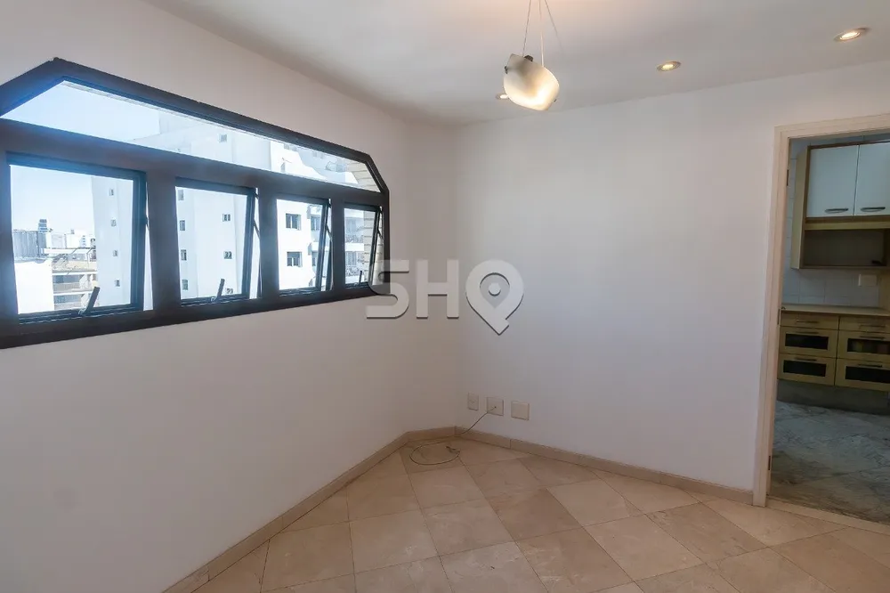 Apartamento, 3 quartos, 240 m² - Foto 11
