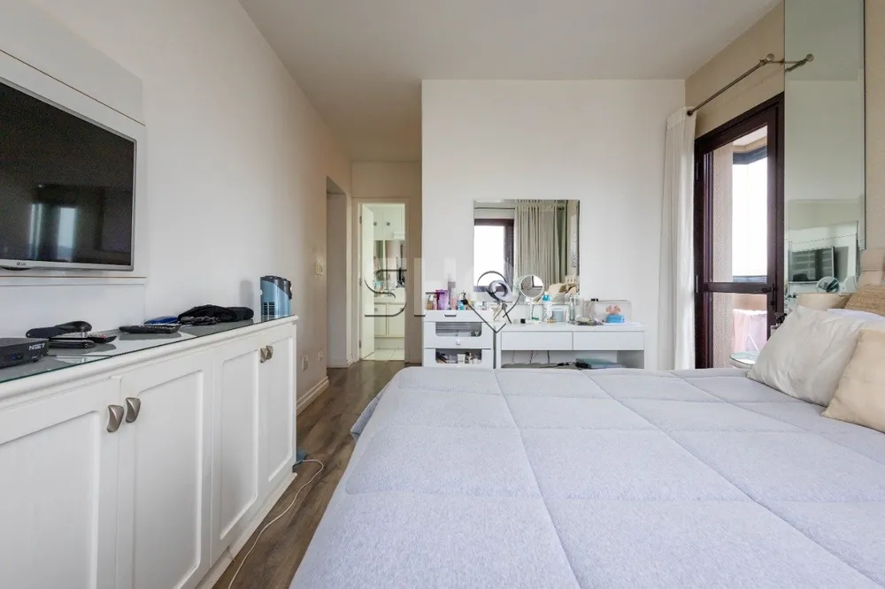 Apartamento, 3 quartos, 156 m² - Foto 2
