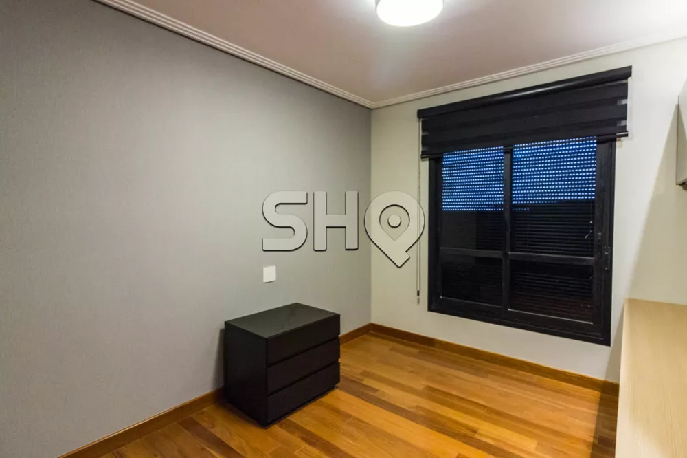 Apartamento para alugar com 4 quartos, 228m² - Foto 13