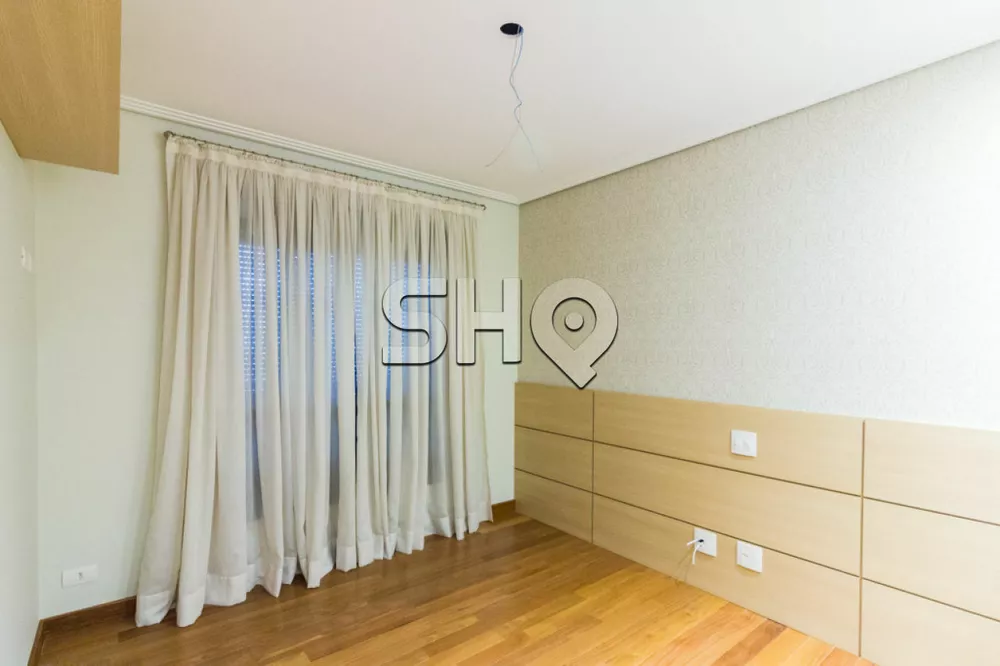 Apartamento para alugar com 4 quartos, 228m² - Foto 15