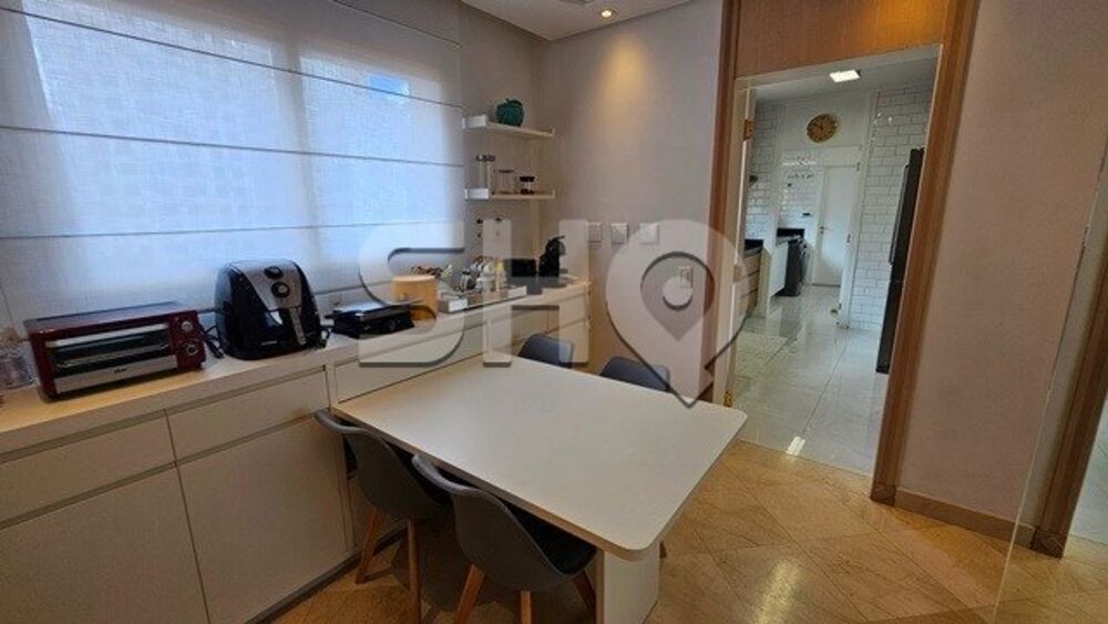 Apartamento à venda com 4 quartos, 171m² - Foto 1