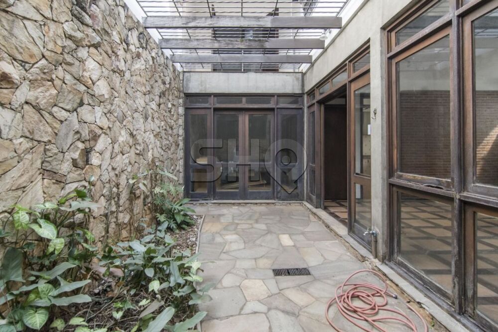 Sobrado à venda com 5 quartos, 274m² - Foto 4