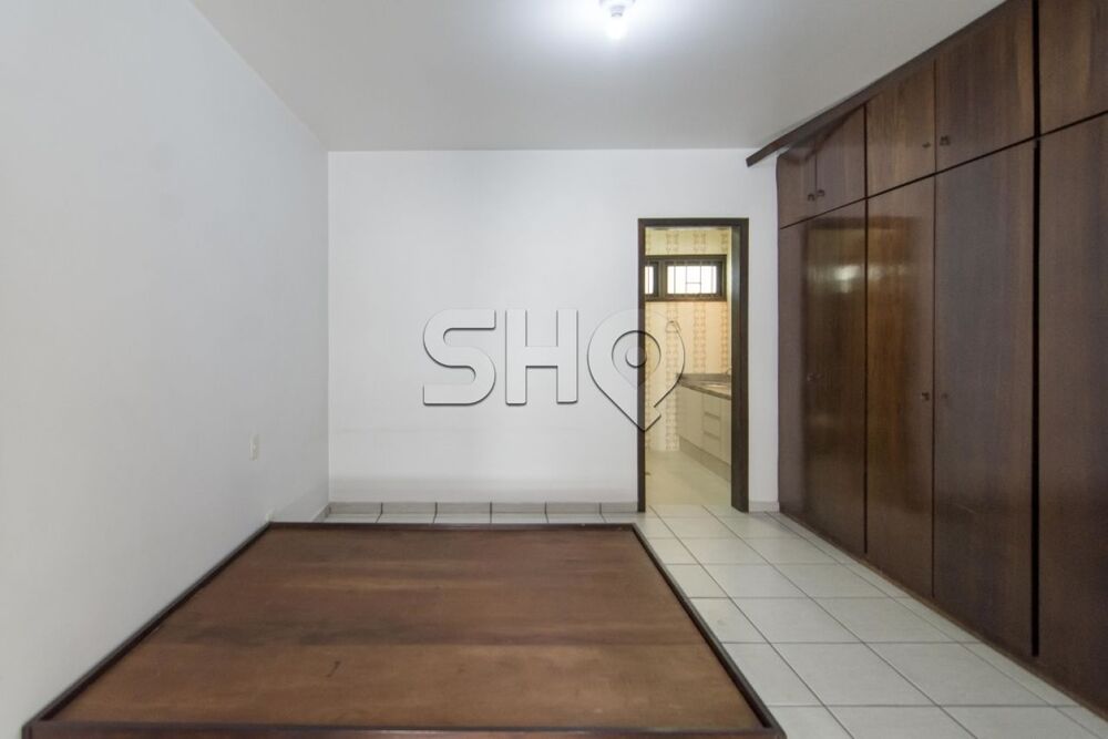 Sobrado à venda com 5 quartos, 274m² - Foto 15