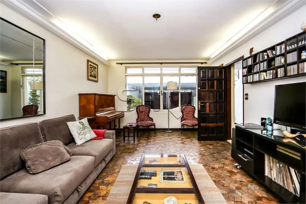Sobrado, 3 quartos, 360 m² - Foto 1