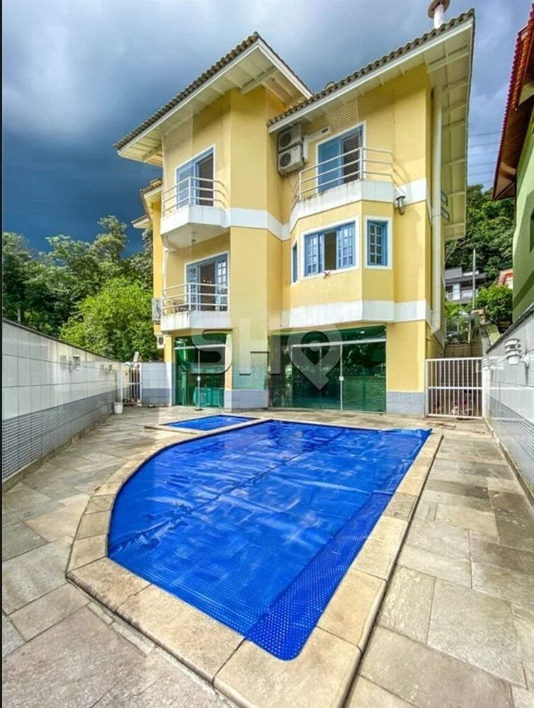 Casa de Condomínio à venda com 4 quartos, 351m² - Foto 1