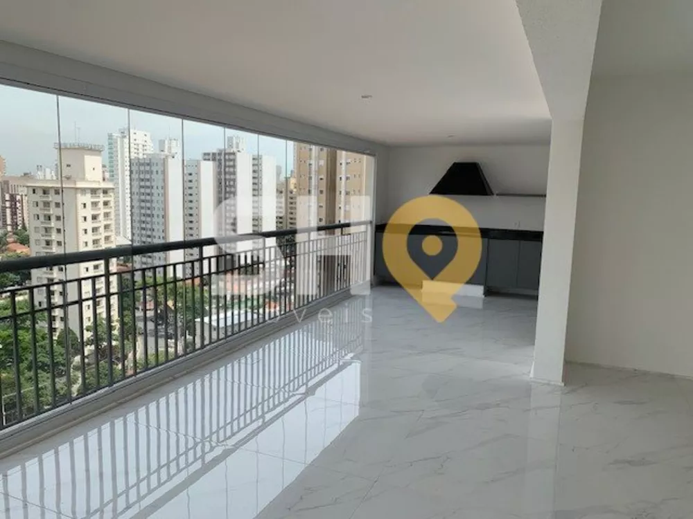 Apartamento à venda com 4 quartos, 246m² - Foto 1