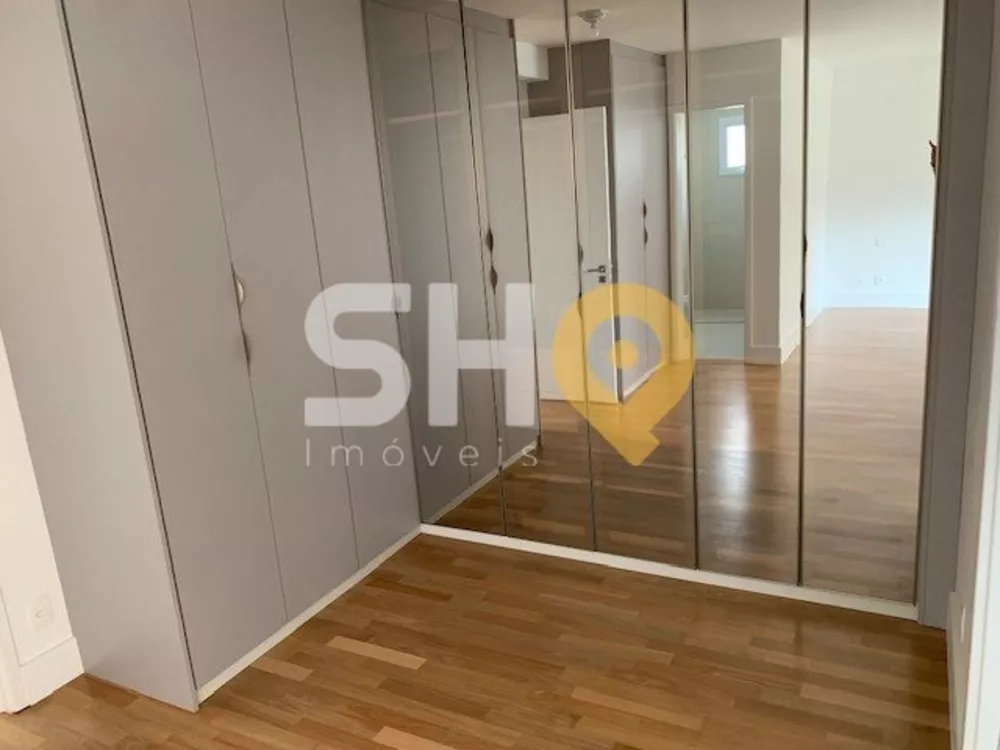 Apartamento à venda com 4 quartos, 246m² - Foto 2