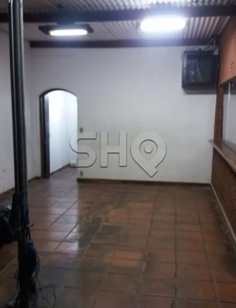 Casa Comercial à venda com 1 quarto, 271m² - Foto 2