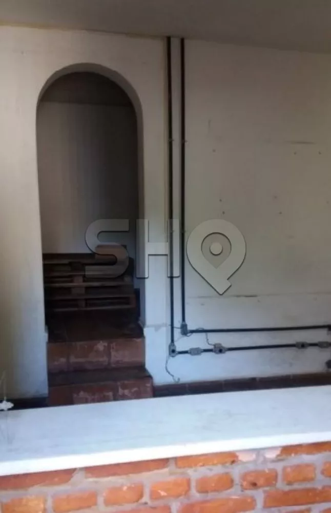 Casa Comercial à venda com 1 quarto, 271m² - Foto 8