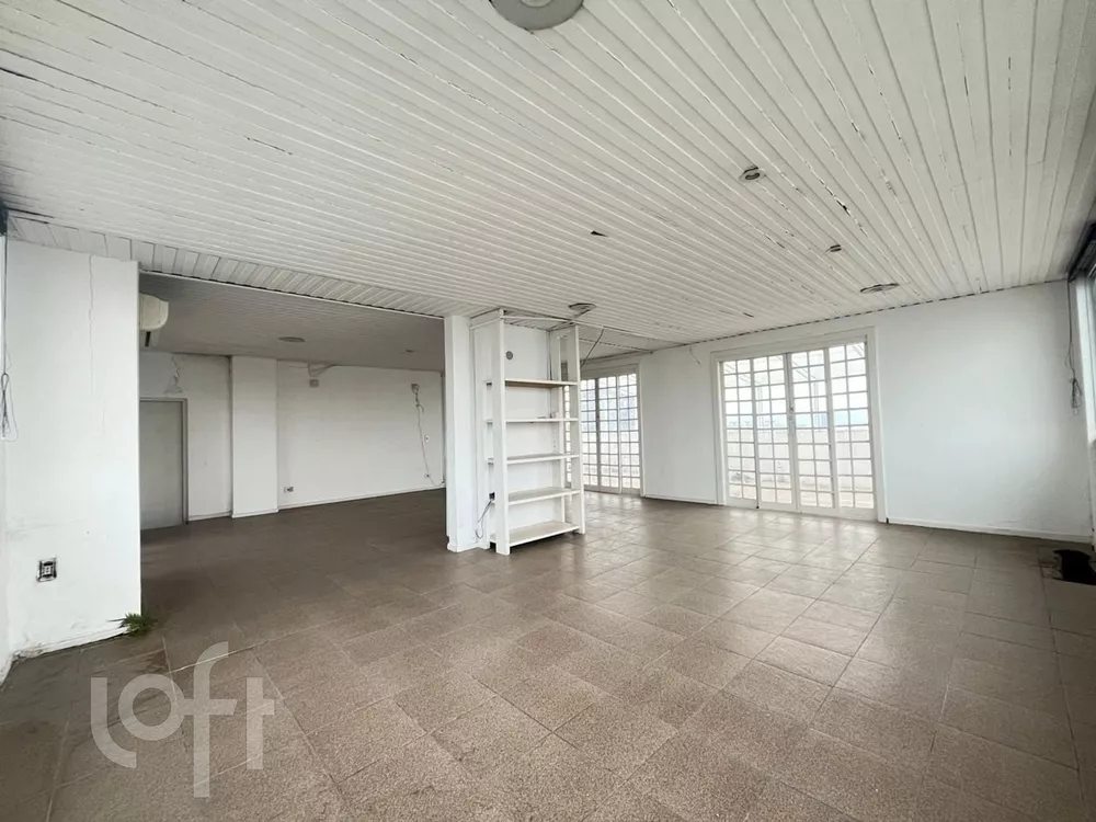 Apartamento à venda com 3 quartos, 250m² - Foto 2