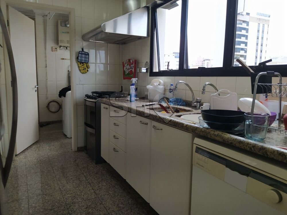 Apartamento à venda com 4 quartos, 220m² - Foto 14