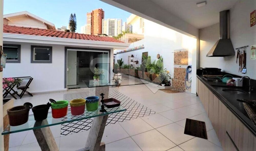 Casa à venda com 3 quartos, 260m² - Foto 4