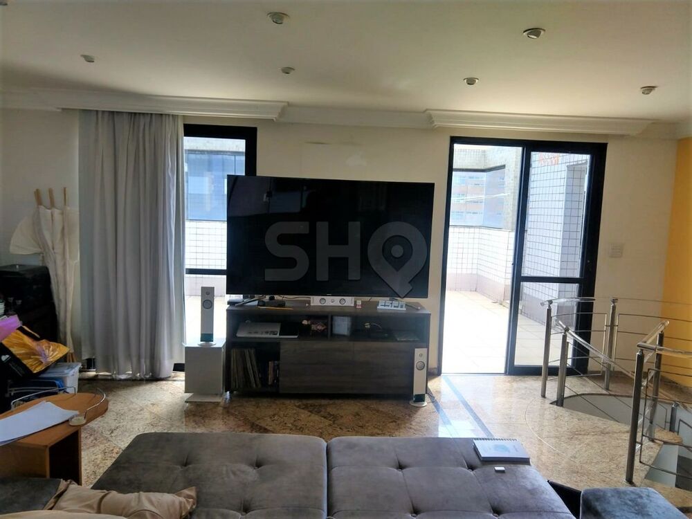 Cobertura à venda com 3 quartos, 250m² - Foto 14