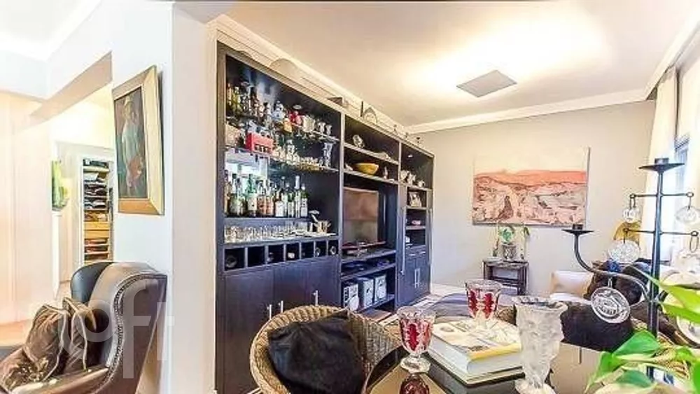 Apartamento à venda com 2 quartos, 135m² - Foto 4