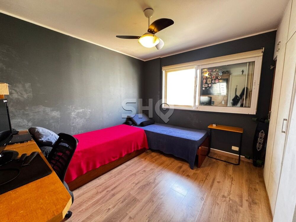 Apartamento à venda com 3 quartos, 135m² - Foto 9