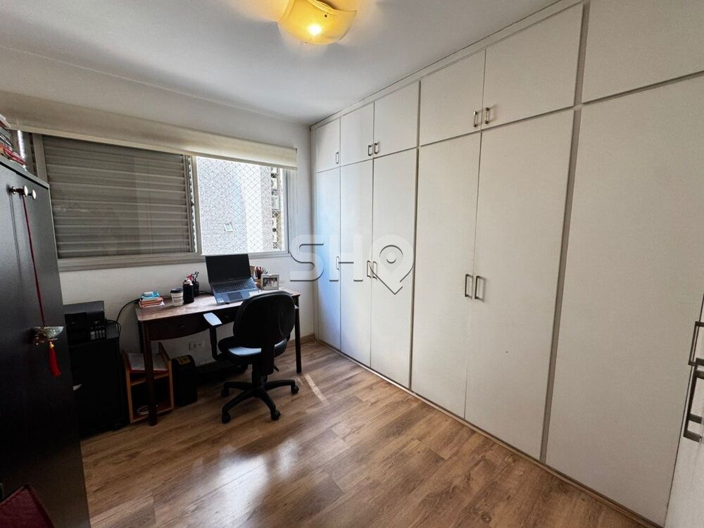 Apartamento à venda com 3 quartos, 135m² - Foto 8
