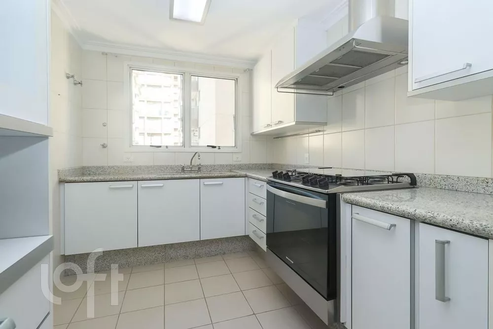 Apartamento à venda com 3 quartos, 204m² - Foto 15