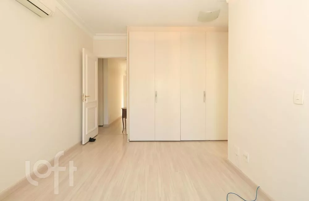 Apartamento à venda com 3 quartos, 204m² - Foto 25