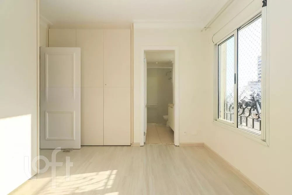 Apartamento à venda com 3 quartos, 204m² - Foto 44