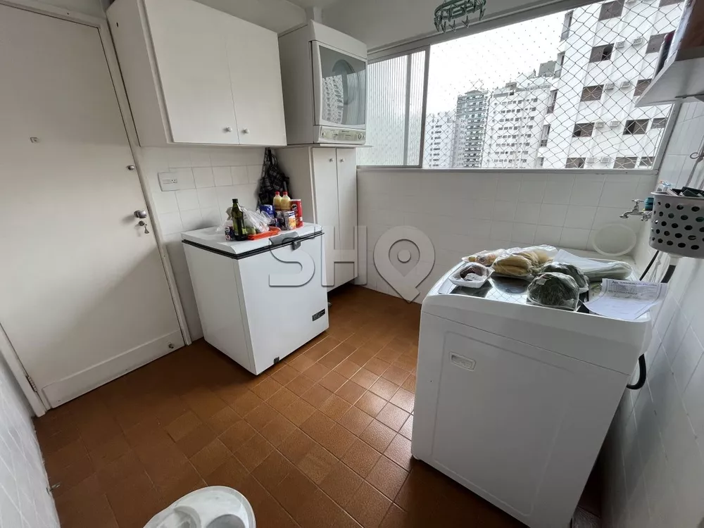 Apartamento à venda com 3 quartos, 137m² - Foto 19