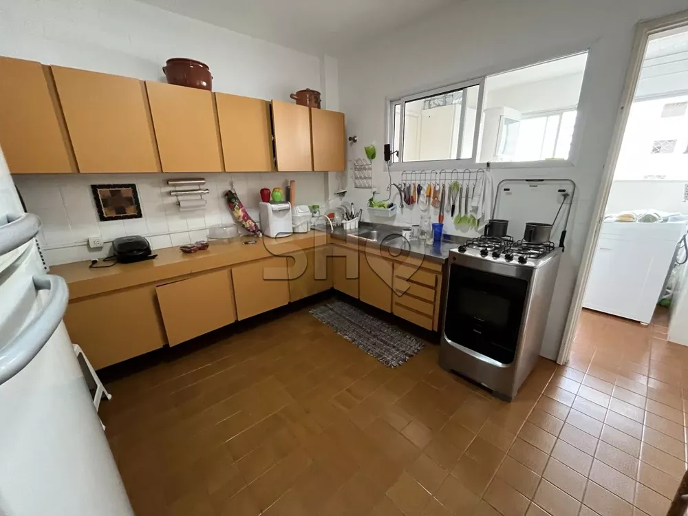 Apartamento à venda com 3 quartos, 137m² - Foto 17